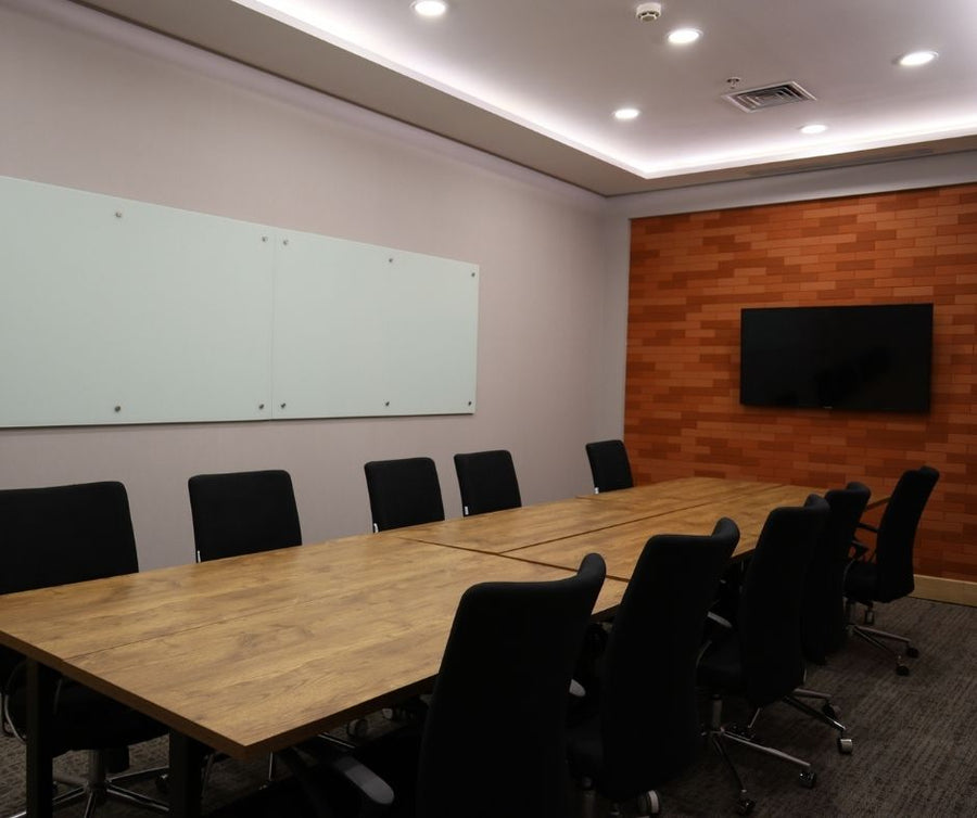 10 pax Meeting Room/Hour